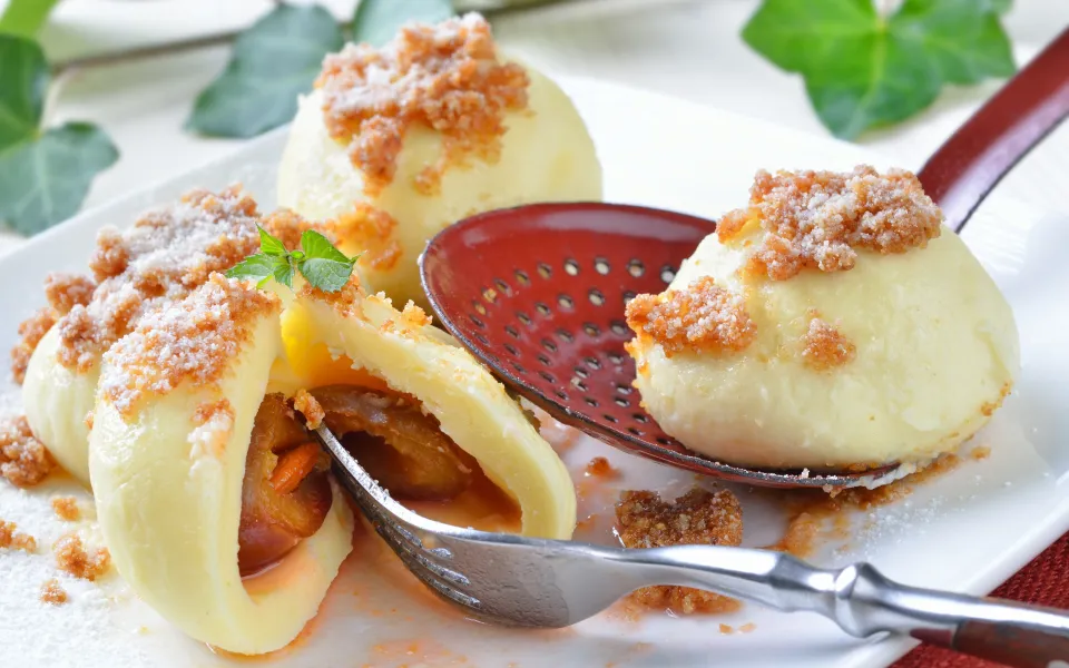 Germknödel mit Pflaume